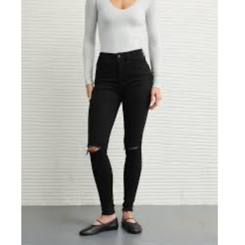 American Eagle Super Hi-Rise Next Level Stretch Jegging, Size 10R, Black